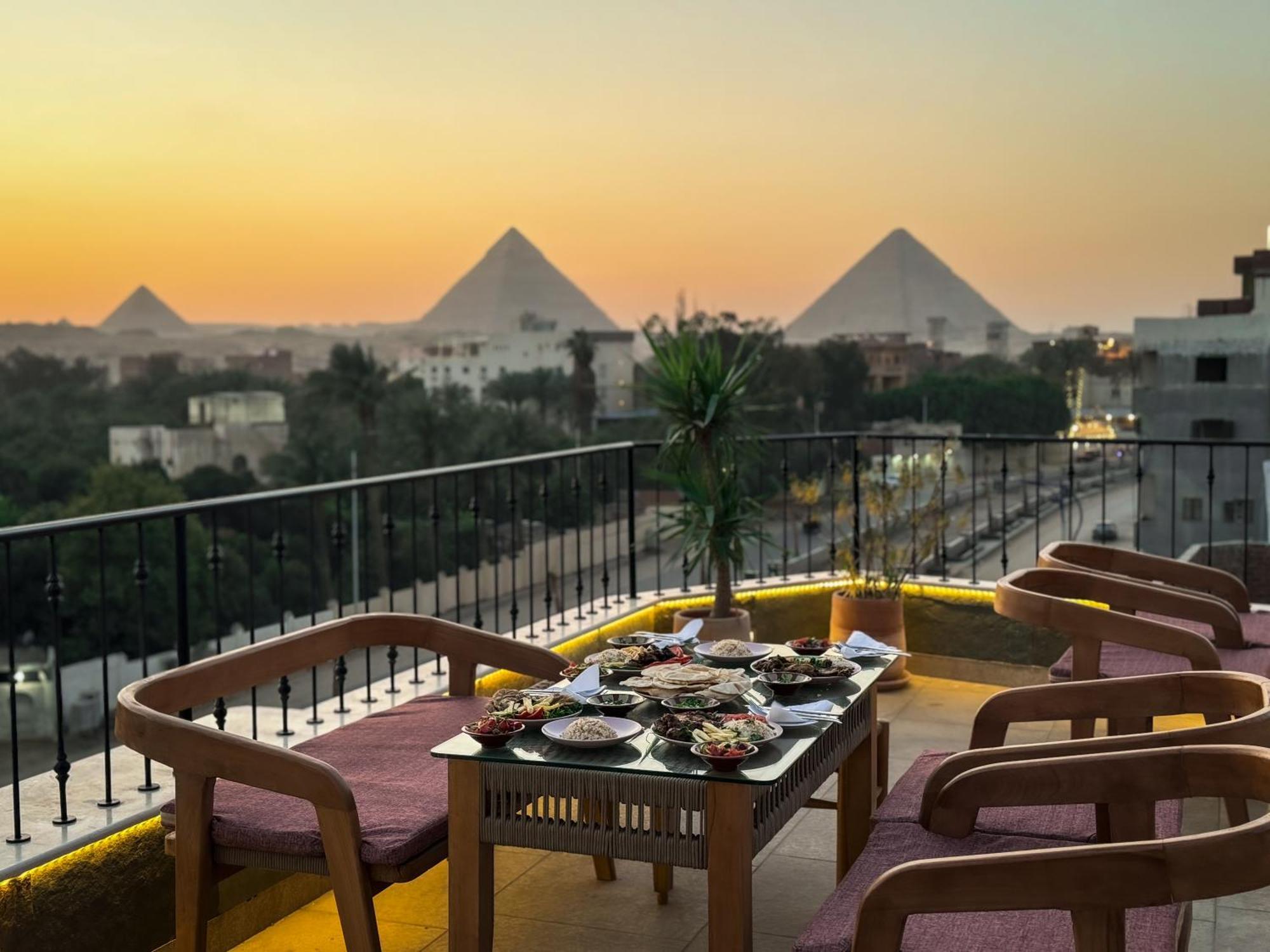 Almas Pyramids View Hotel Kafret el-Gabal Kültér fotó